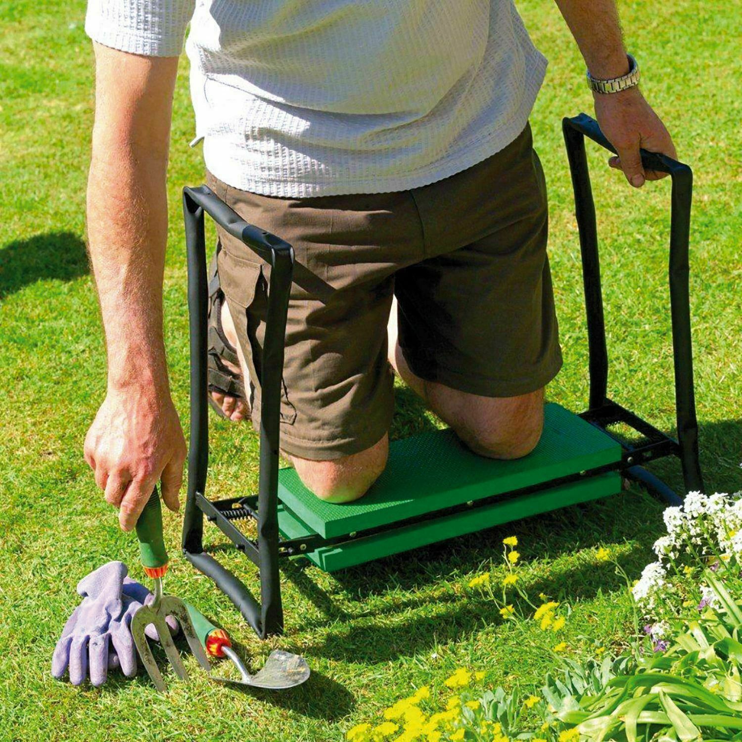 Приспособление для прополки грядок. Скамейка Садовая Garden Kneeler. Садовая скамейка-перевёртыш стул-подколенник. Стул-подколенник "Green Apple". Стульчик садовый складной подколенник.