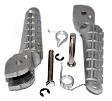 Fußrasten Silber Paar vorne Ducati Monster 600 620 695 696 750 796 900 1000 1100