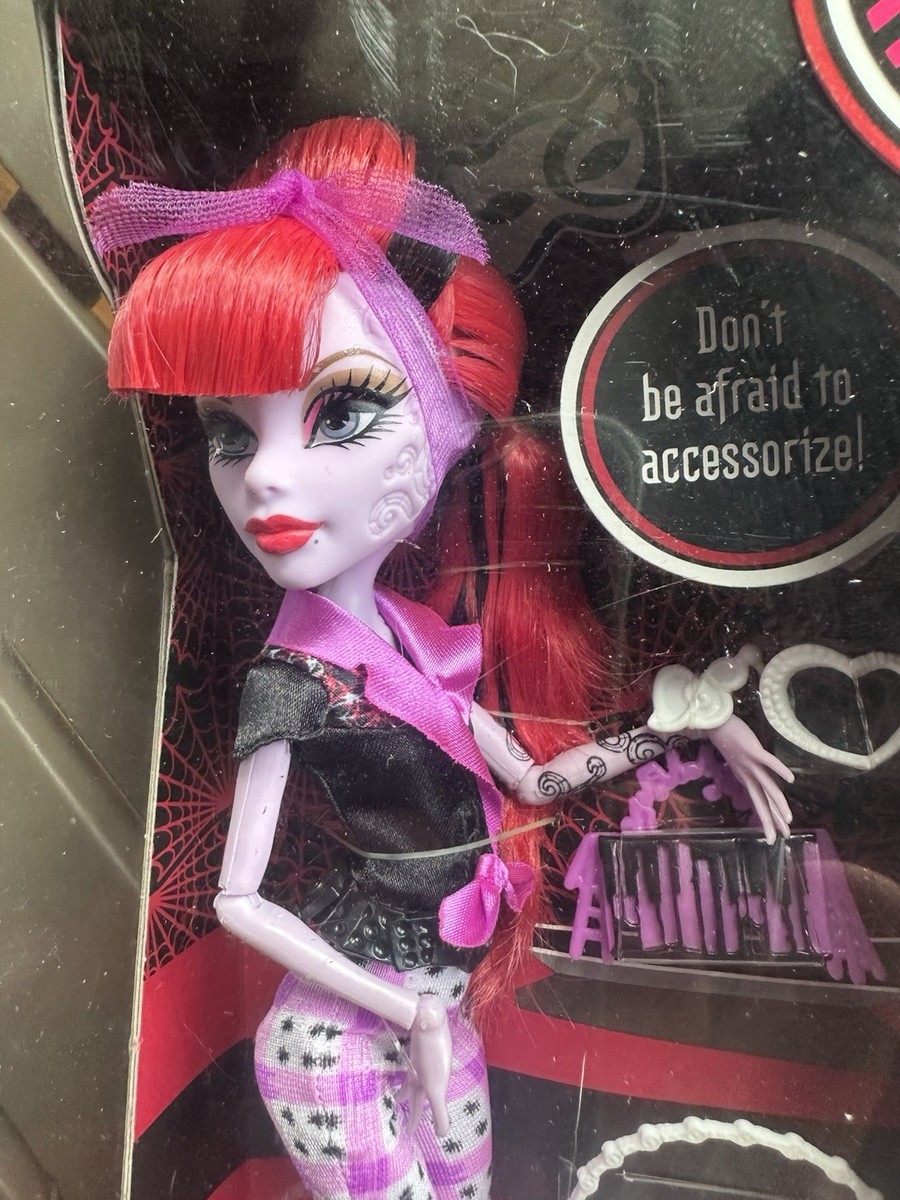 NIB G1 Monster High Operetta Doll Scaritage Accessory