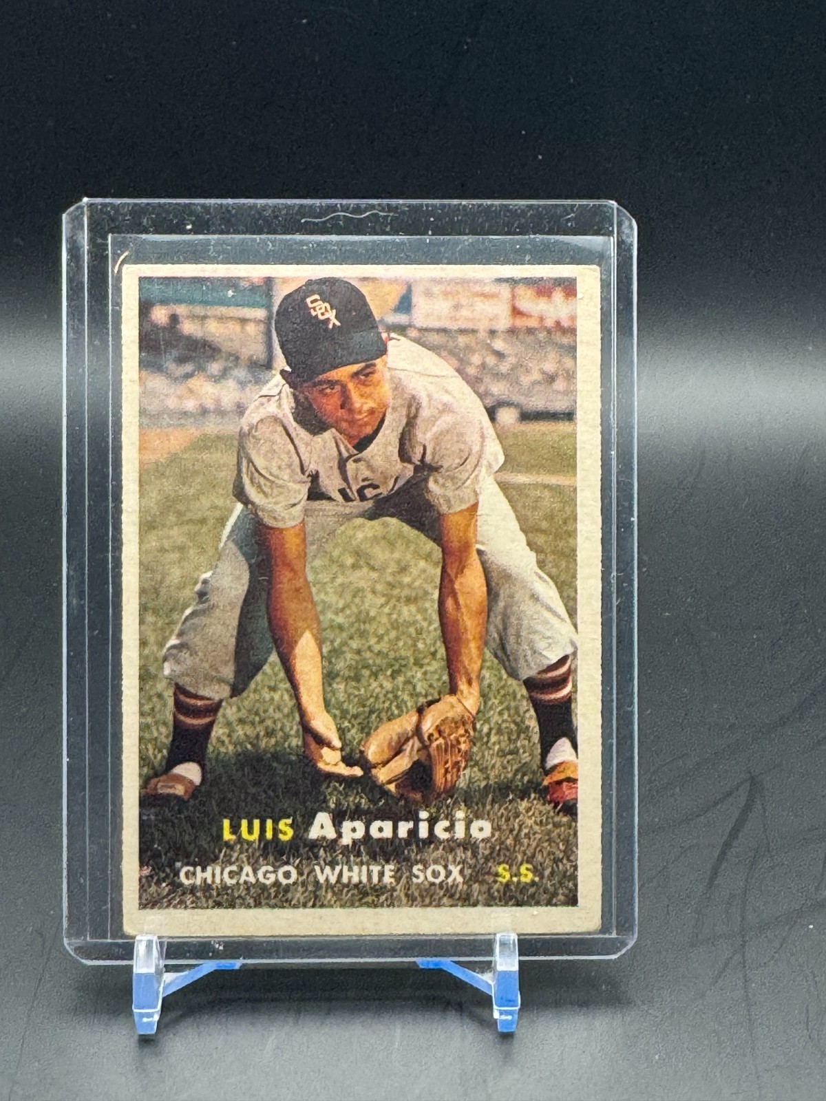 Luis Aparicio #7 Baseball Cards 1957 Topps trading card — raw and PSA graded price guide