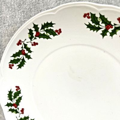 Vintage JRJS Clug Porcelain Dinner Plate 10'' Christmas Holly Handpainted Romania