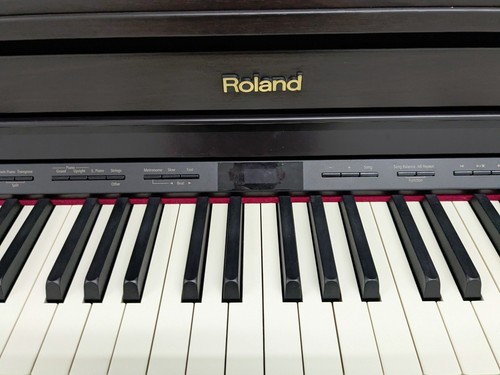 Roland HP506 Digital Piano in rosewood wooden action keys + stool Stock #25330 - Picture 9 of 21