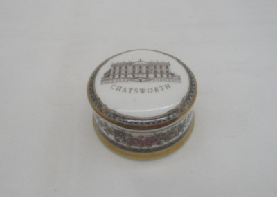 Chatsworth Derbyshire Porzellan   Dose Deckeldose  Museum Collection  5,5x3 cm