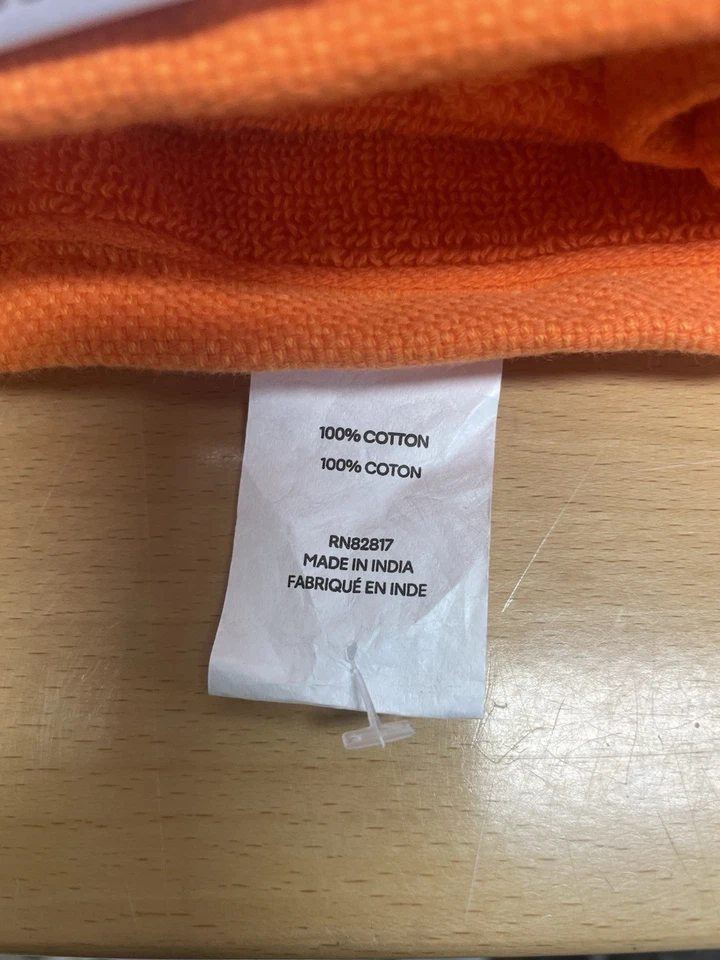 Toalla de baño Lacoste 100 % algodón naranja 30"x52" logotipo cocodrilo nueva con etiquetas. Toalla Gator. Foto 3 de 4