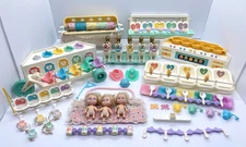 Huge Lot of Vintage 1989 Tyco QUINTS Dolls & Playsets with Accessories - *READ*