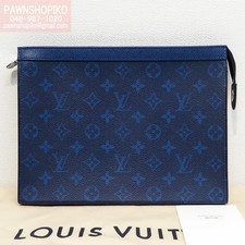 Louis Vuitton Taiga Rama Pochette Voyage MM Clutch Bag Travel Pouch M30423 Excel