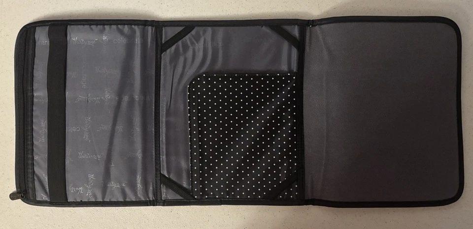 Funda organizadora triple con bolsillos Thirty One BOLD BLOOM para iPad o tableta nueva sin etiquetas Foto 3 de 4