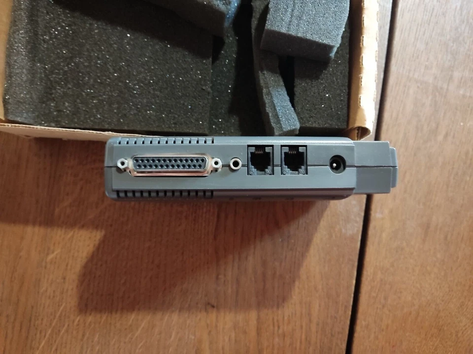 USRobotics Sportster Flash - Modem 56k - v90  - Immagine 3 di 4