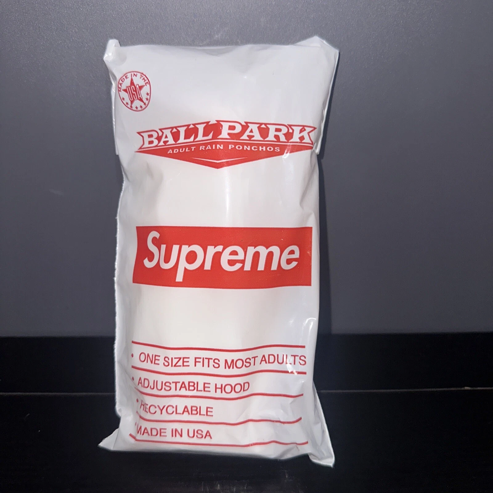Poncho Supreme X Ballpark   SS2020 Rain Box Logo Poncho Neuf Livraison Gratuite