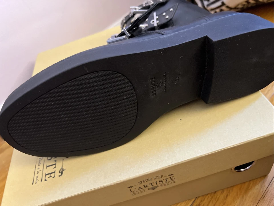 Botas de combate Schutz Caligas negras con tachuelas y correas con hebilla cremallera lateral punta redonda Foto 4 de 4