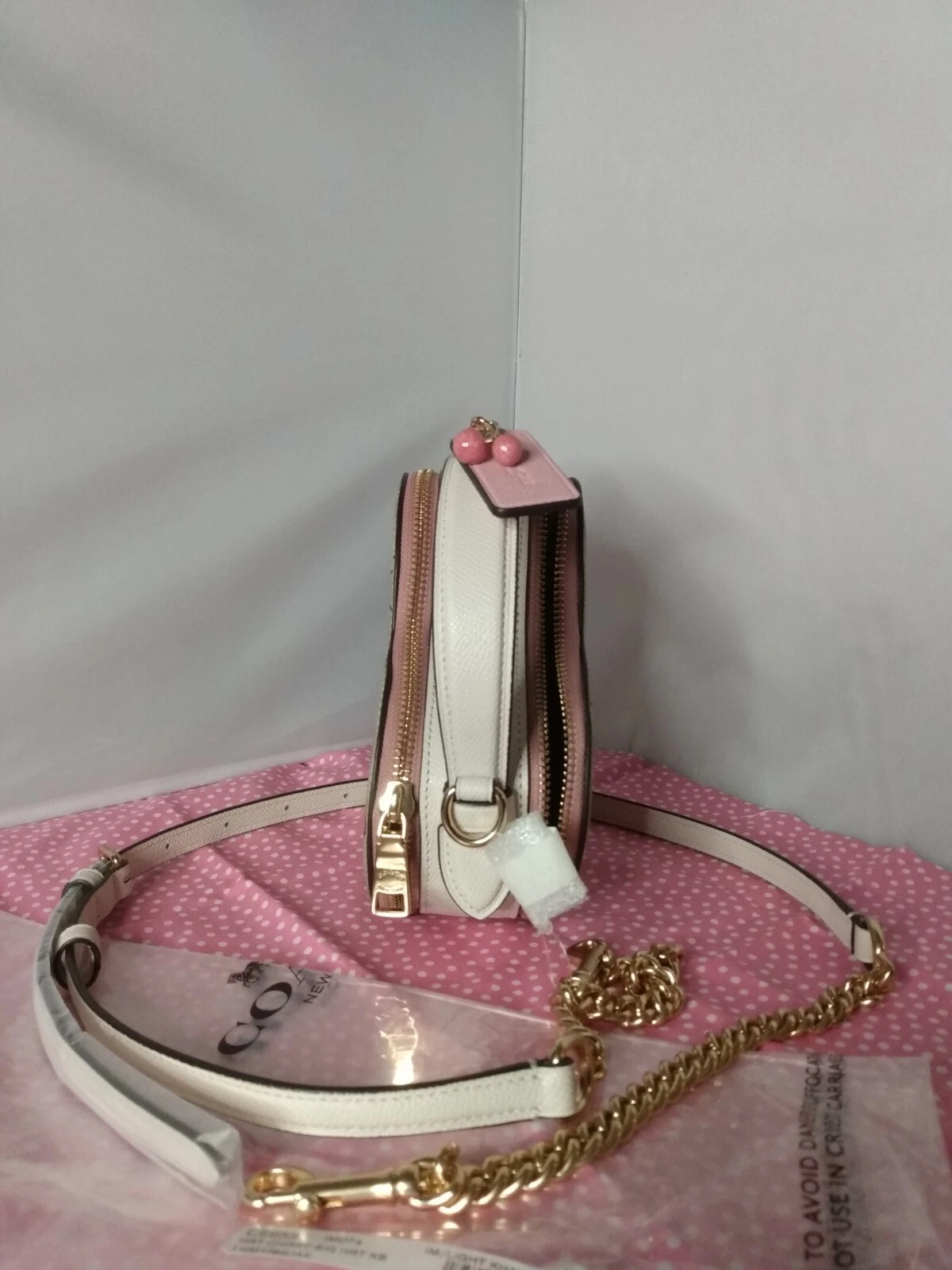 ?? Insegna Coach Nuova con etichette Edizione Limitata 2023 Cuore e Ciliegia. X Body Cuore in pelle