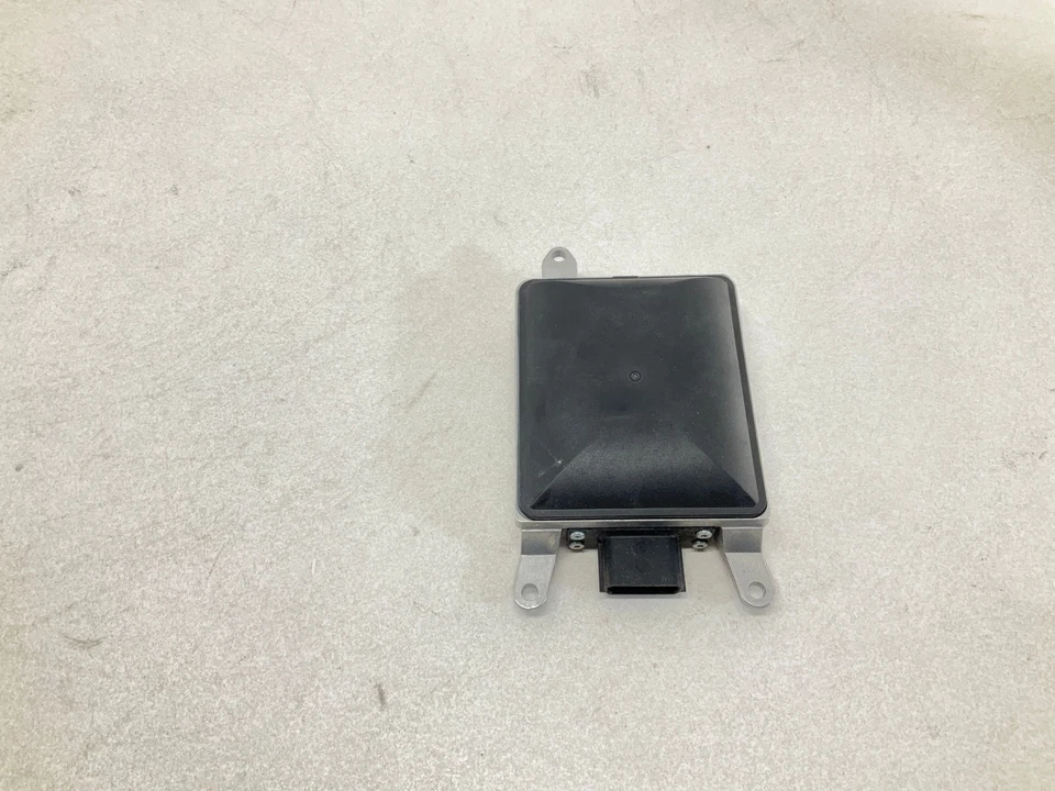 Módulo sensor objeto Chevrolet Malibu 14-16 OEM nuevo RB CM Foto 3 de 4