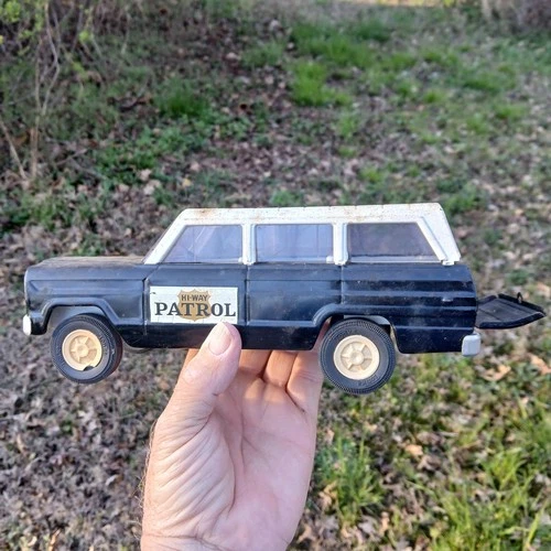 Vintage Tonka Sheriff Hi-Way Patrol Jeep Cherokee