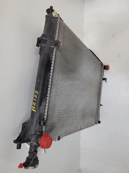 Radiador Hyundai Santa Fe 2013-2019 3,3 L 253102W800 13-19 Foto 2 de 4