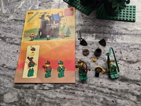 LEGO Castle: Forestmen's Hideout (6054)