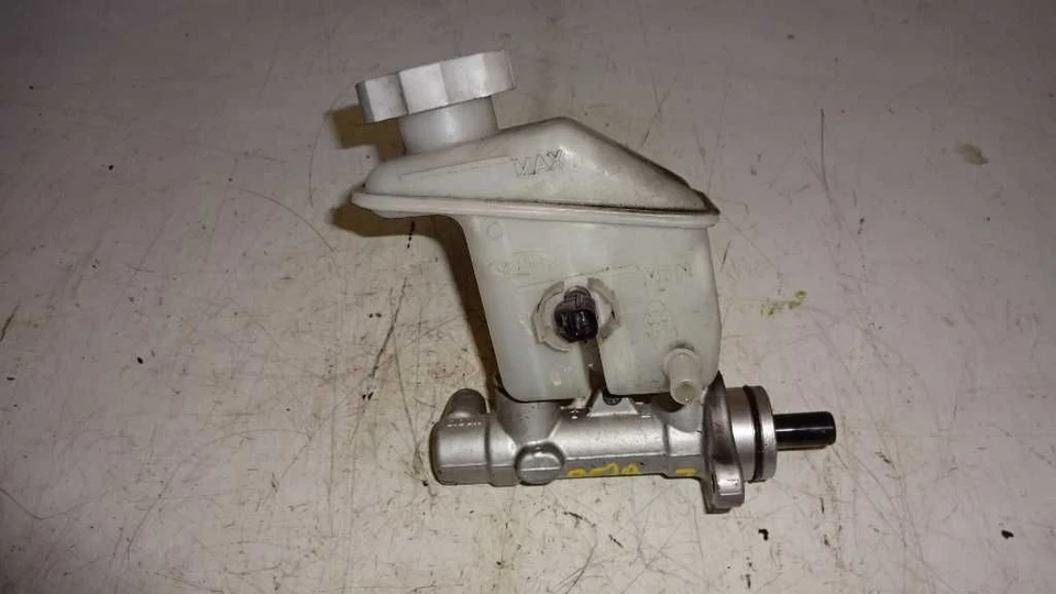 Brake Master Cylinder Manual Transmission With ABS Fits 2006-2011 Kia Rio 602099 Foto 2 de 4