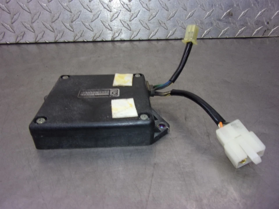 982 B SUZUKI INTRUDER VS 700 1986 OEM COMPUTER CDI Foto 2 de 4