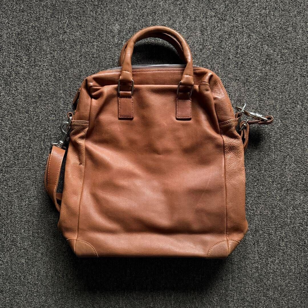 A Kind of Guise Handbag Tote Shoulder Bag Leather in Brown A Kind of Guise Handbag Tote Shoulder Bag Leather in Brown