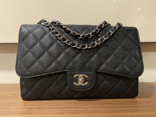 chanel classic bag caviar