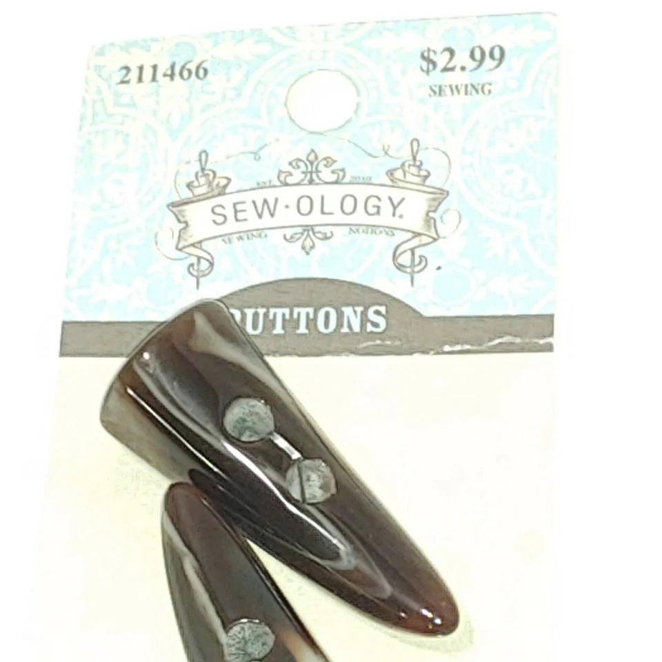 9/16" Tortoise shell style horn-shaped buttons Sew-ology 2 on one card New - Image 2 of 4