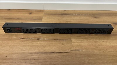 APC AP9567 Rack PDU   1HE   10x IEC C13   230V   16A   Basic PDU