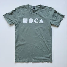 MOCA Logo Short Sleeve Crew Neck T-Shirt Small Green Museum Contemporary Art