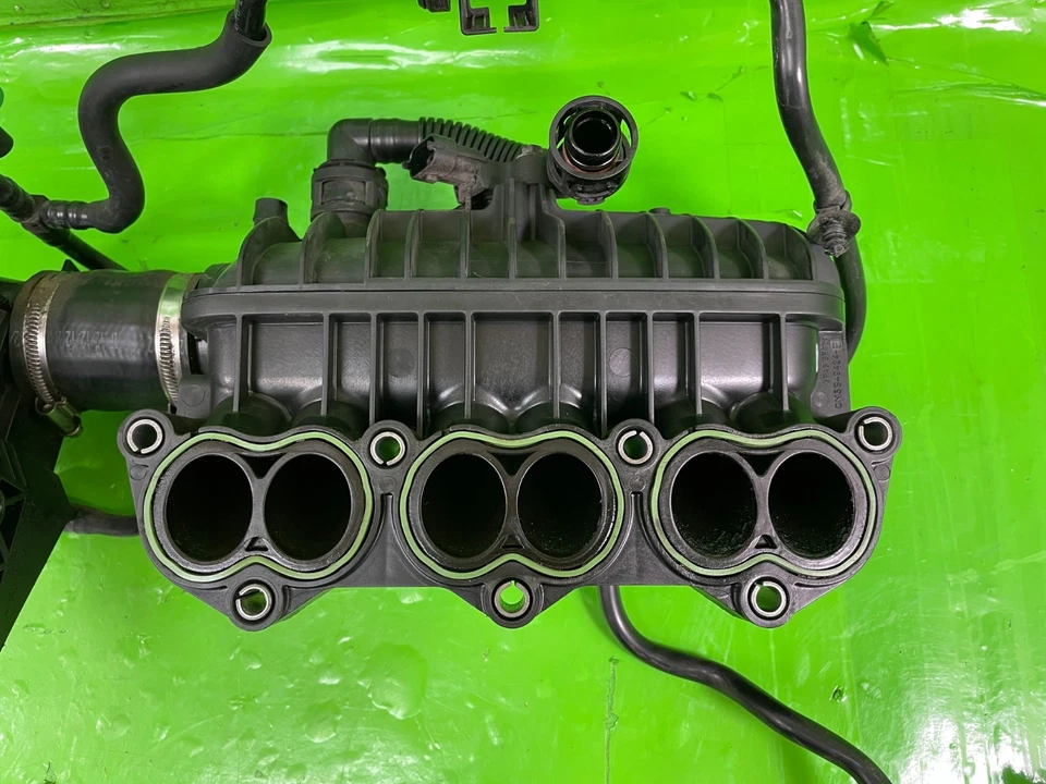 FORD FIESTA MK7 INTAKE INLET MANIFOLD 1.0 PETROL CM5G9424EC 2013-2017 - Image 2 of 4