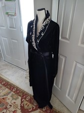 CINEMA ETOILE Women's Velvet Long Robe Loungewear Vintage Black Pockets Small