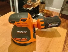 BRAND NEW  Ridgid 18V Random Orbit Sander Cordless *Tool Only* Model R8606
