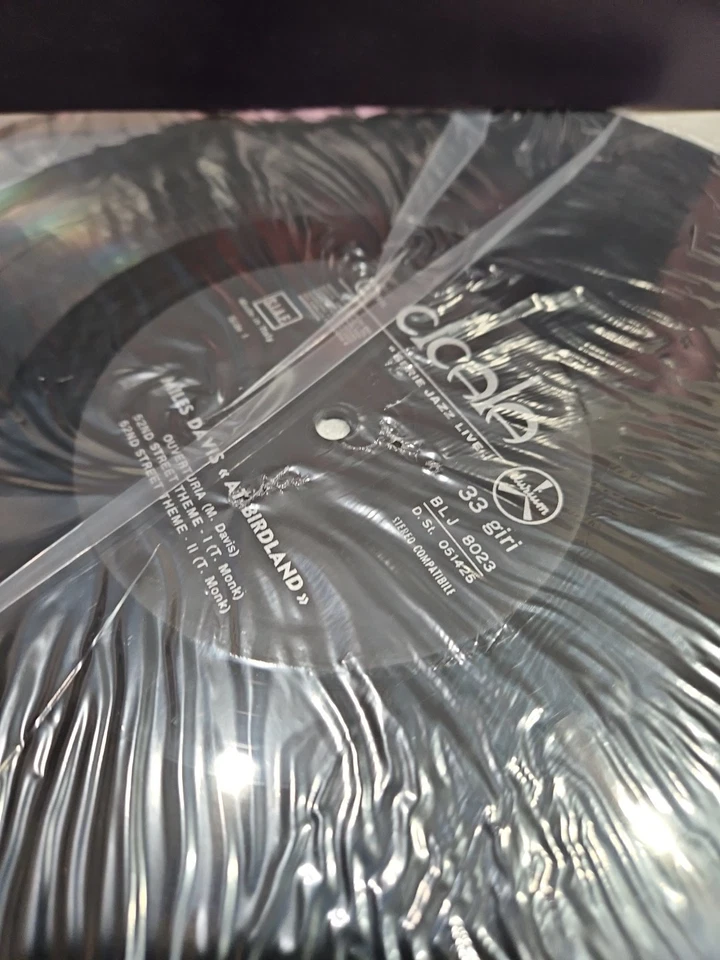 MILES DAVIS-AT BIRDLAND-Rare Italian Import Jazz Album-SERIE CICALA, NEEDES GLUE - Image 3 of 4