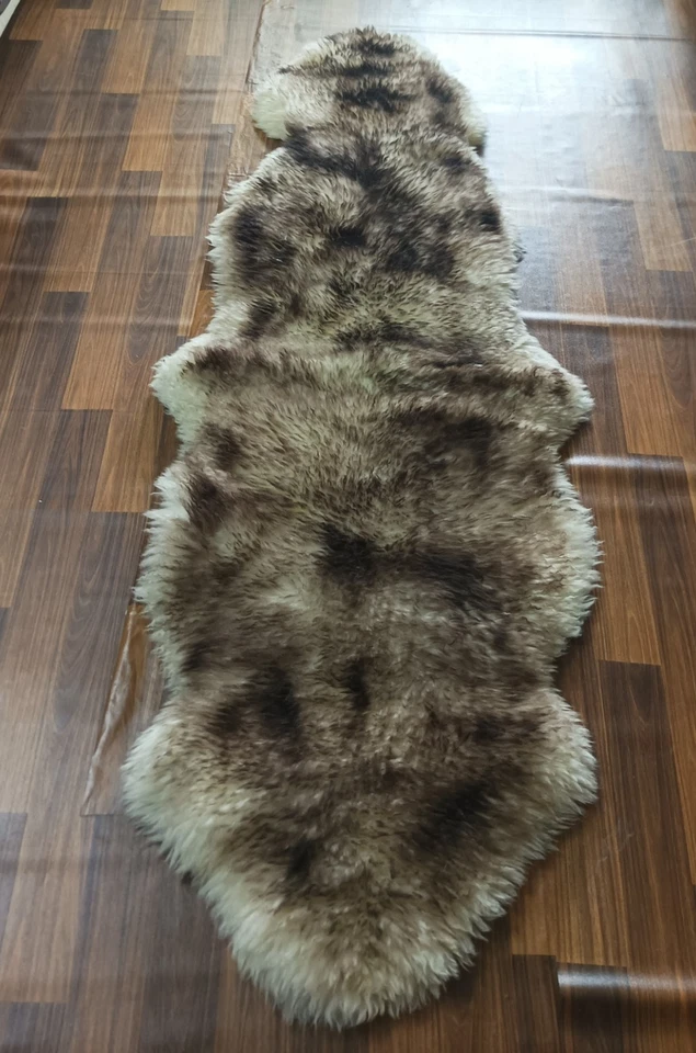 Alfombra de piel de oveja genuina punta marrón doble piel 2 pies x 6 pies alfombra de piel suave oveja real Foto 4 de 4