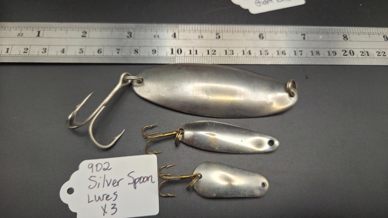 902  Lot of 3 sizes of Vintage Silver Spoon  Fishing lures Spoons Metal