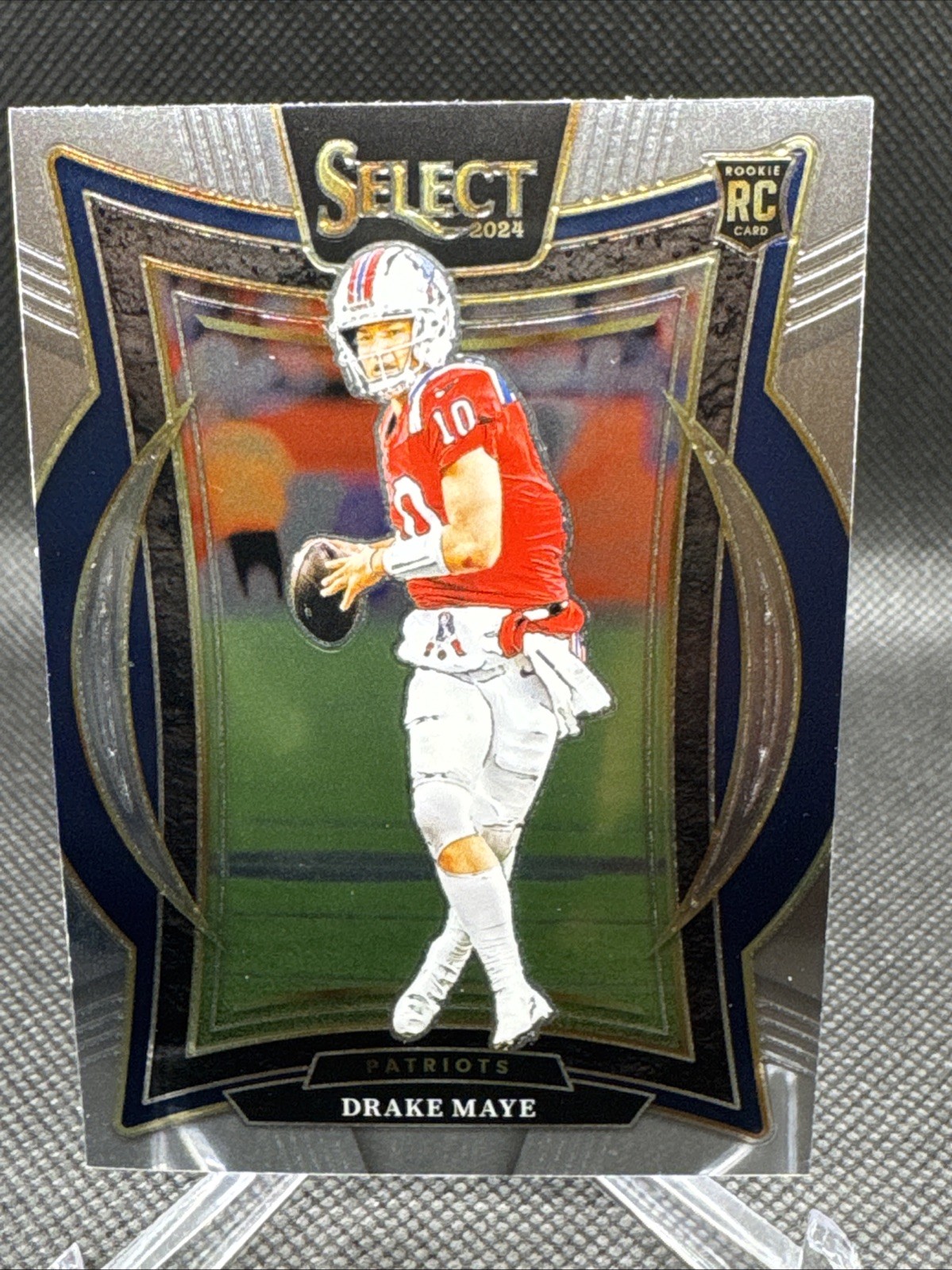 2024 Select Football Drake Maye Concourse Level No. 27 Base 