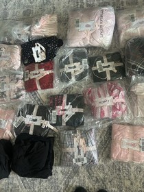 LARGE LOT of VICTORIA SECRET 138 Total Pieces