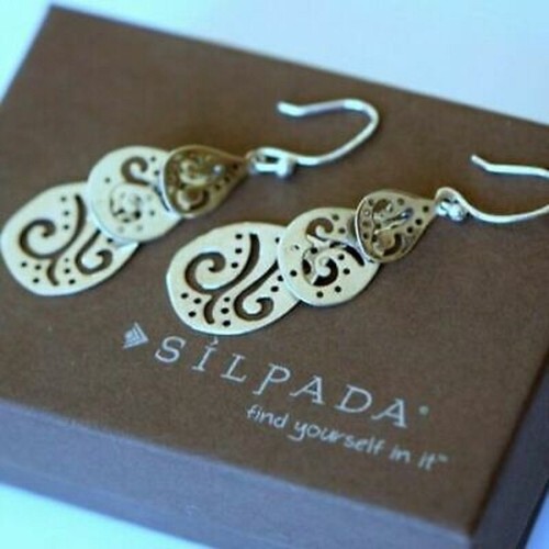 Silpada 925 Sterling Silver Triple Teardrop Free Falling Earrings W2299 HTF - Picture 3 of 12