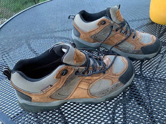 Cabela\'s Leather Hiking Shoes Mens 11.5 EE Wide Dry-Plus Waterproof Brown Cabela main image 2