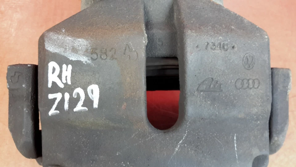 Pinza de freno delantera derecha derecha Volkswagen Jetta Golf GTI Rabbit 2006 2007 2008 OEM Foto 4 de 4