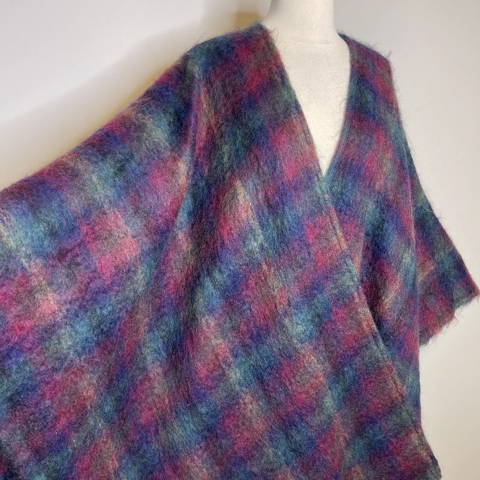Vintage 60s Therese Ahrens Mohair Shawl Dark Academia Fuzzy Plaid Cozy MCM - Image 4 of 4