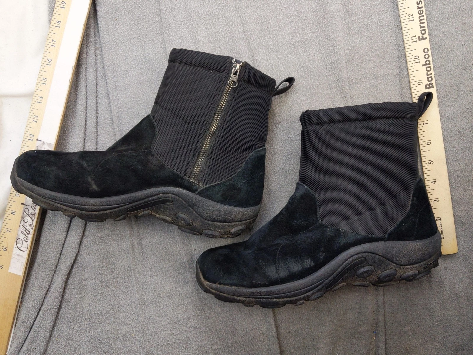 Merrell Snow Boots Mens 10.5 W 44.5 Black Suede Zip Ankle Vibram J0034377W
Opens in a new window or