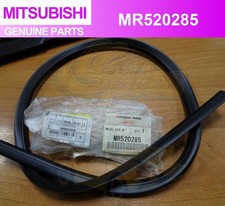 Pare-brise Mitsubishi LANCER