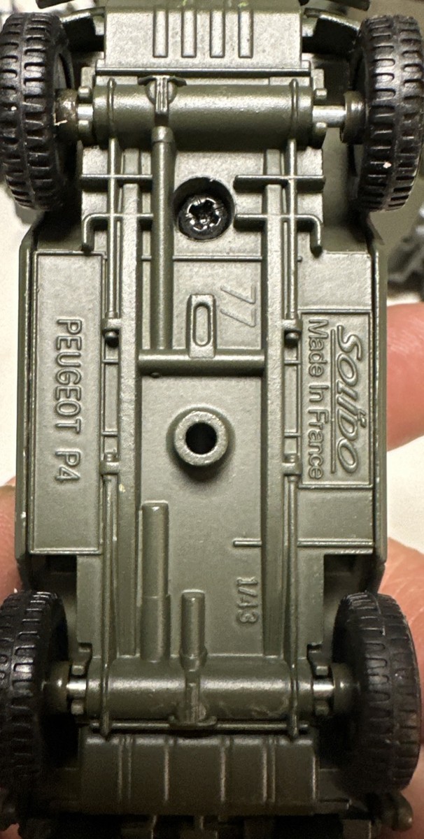 Solido 1/50 – Peugeot P4 Armée Française – Véhicule Militaire Vert – Édition Limitée