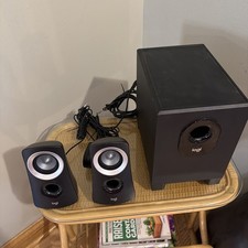 Logitech Z313 2.1 Multimedia Speaker System with Subwoofer