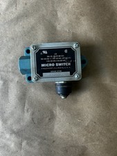 New Microswitch BAF1-2RN-LH Limit Switch 20A 480VAC 1/2A 250VDC - No Box