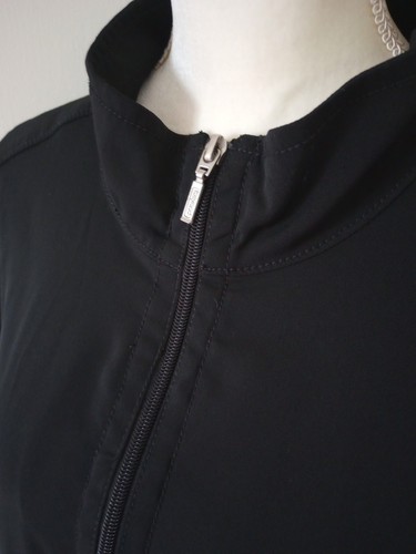 Beyond Scrubs Jacke Gr. XL schwarz durchgehender Reißverschluss Langarm Taschen Style 5060 - Bild 4 von 7