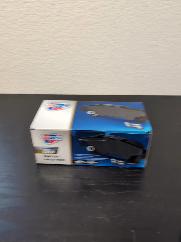 Juego de pastillas de freno de disco-Pastillas de freno delanteras de cerámica dorada premium CARQUEST GNAD1324 Foto 2 de 3