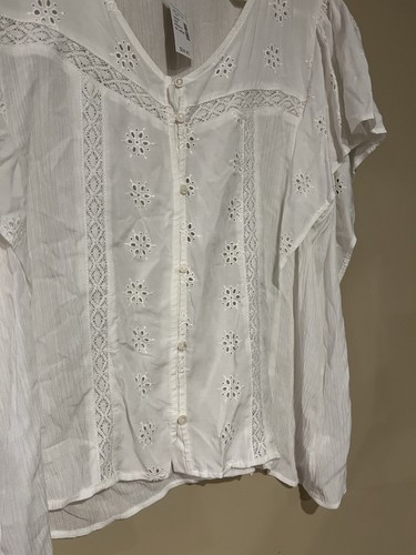 Blusa para mujer Maurice's blanca rayón murciélago islote talla XL ligera - Imagen 2 de 8