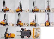 CKO Kellermann 436 Gabelstapler mit Gabelstaplerfahrer und Transportkiste 1:50