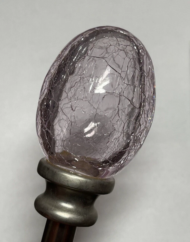 Par de cortinas de metal púrpura claro/rosa y plateado oblongo craquelado Foto 2 de 4