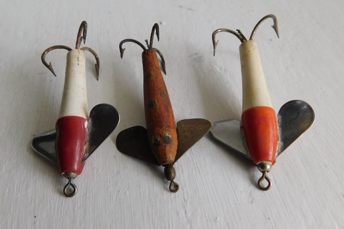 THREE VINTAGE WOODEN AND METAL DEVON MINI MINNOWS - Picture 4 of 4
