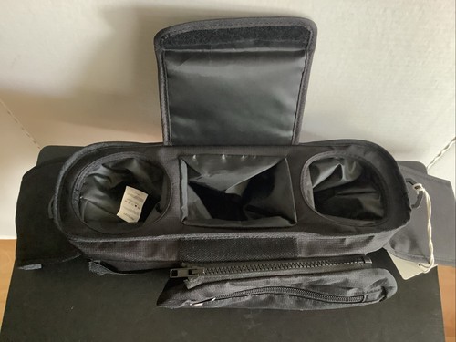 Organizador universal para cochecito Momcozy negro fácil de limpiar aislado - Imagen 7 de 8